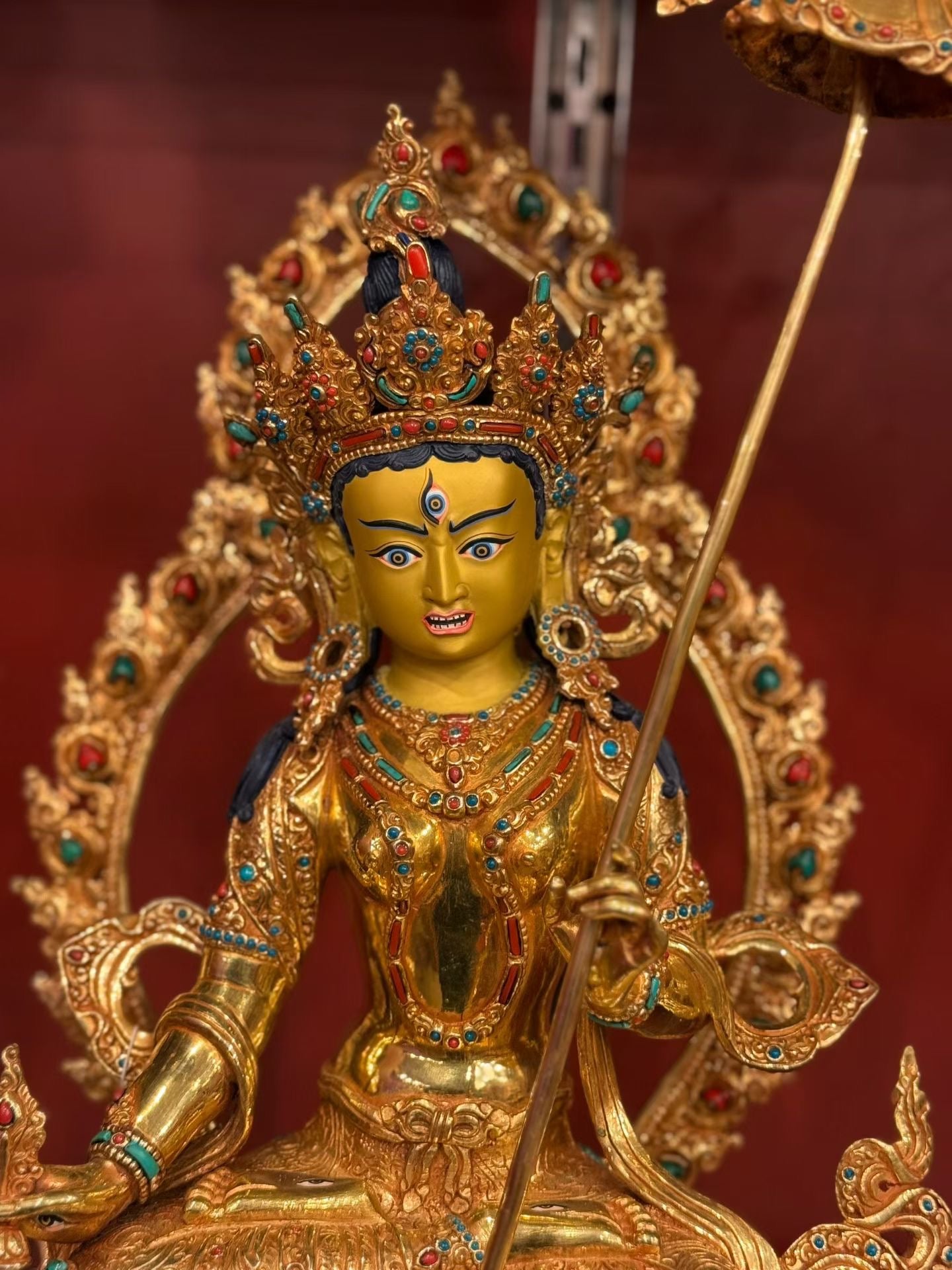 33cm Sitatapatra White Parasol Buddha Statue Hand-Carved Copper Gilded with Gemstone Inlay & Mandorla – Tibetan Buddhist Dharma Protector Deity Masterwork Nepal | Bo Tree Arts