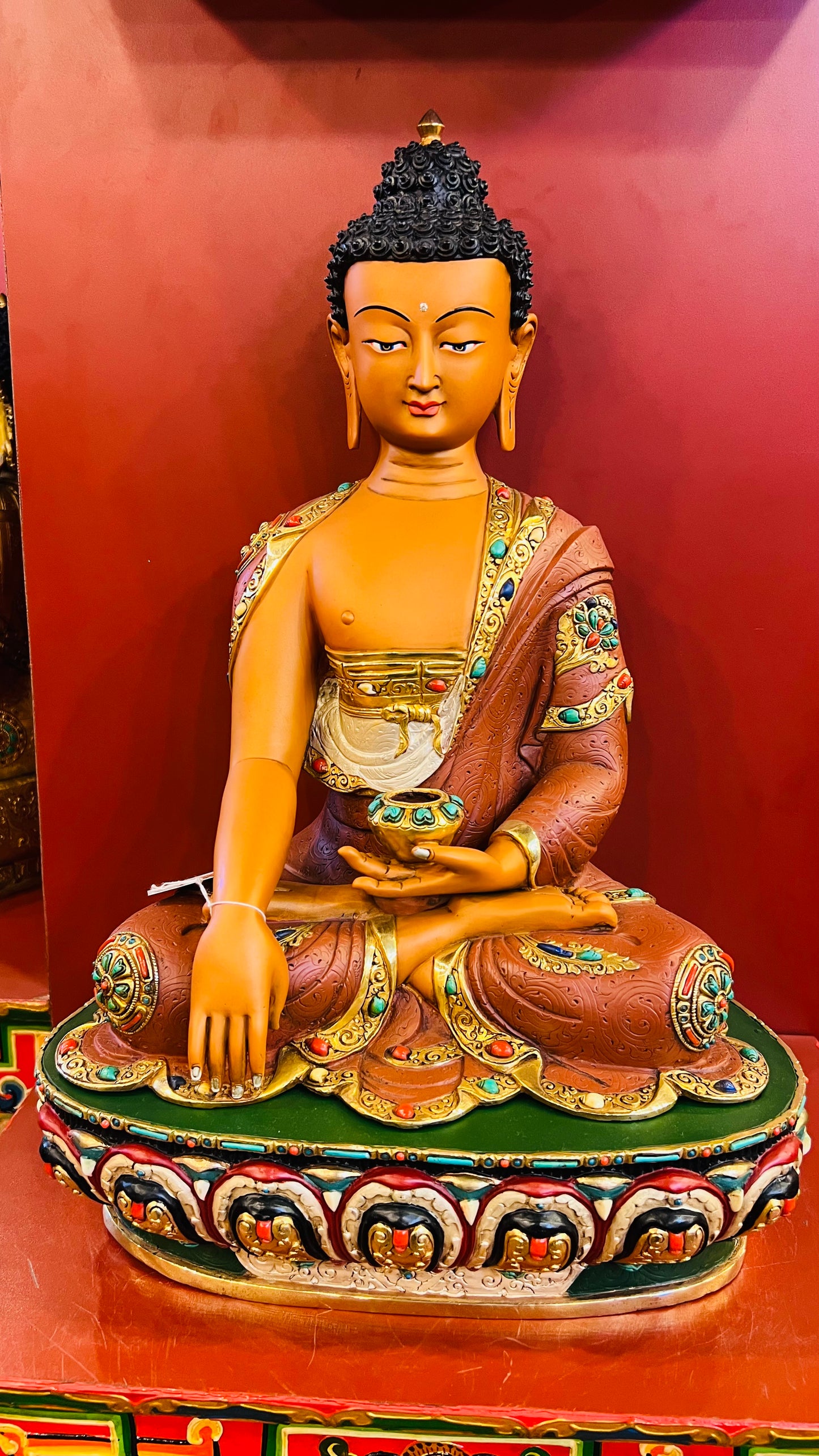 80cm Gilded Copper Painted Shakyamuni Buddha Statue with Vajrasana Throne – 46cm Figure, Tibetan Style Masterwork Himalayan Art Nepal – Handmade Tibetan Buddhist Statue, Lost-Wax Cast Himalayan Art from Nepal