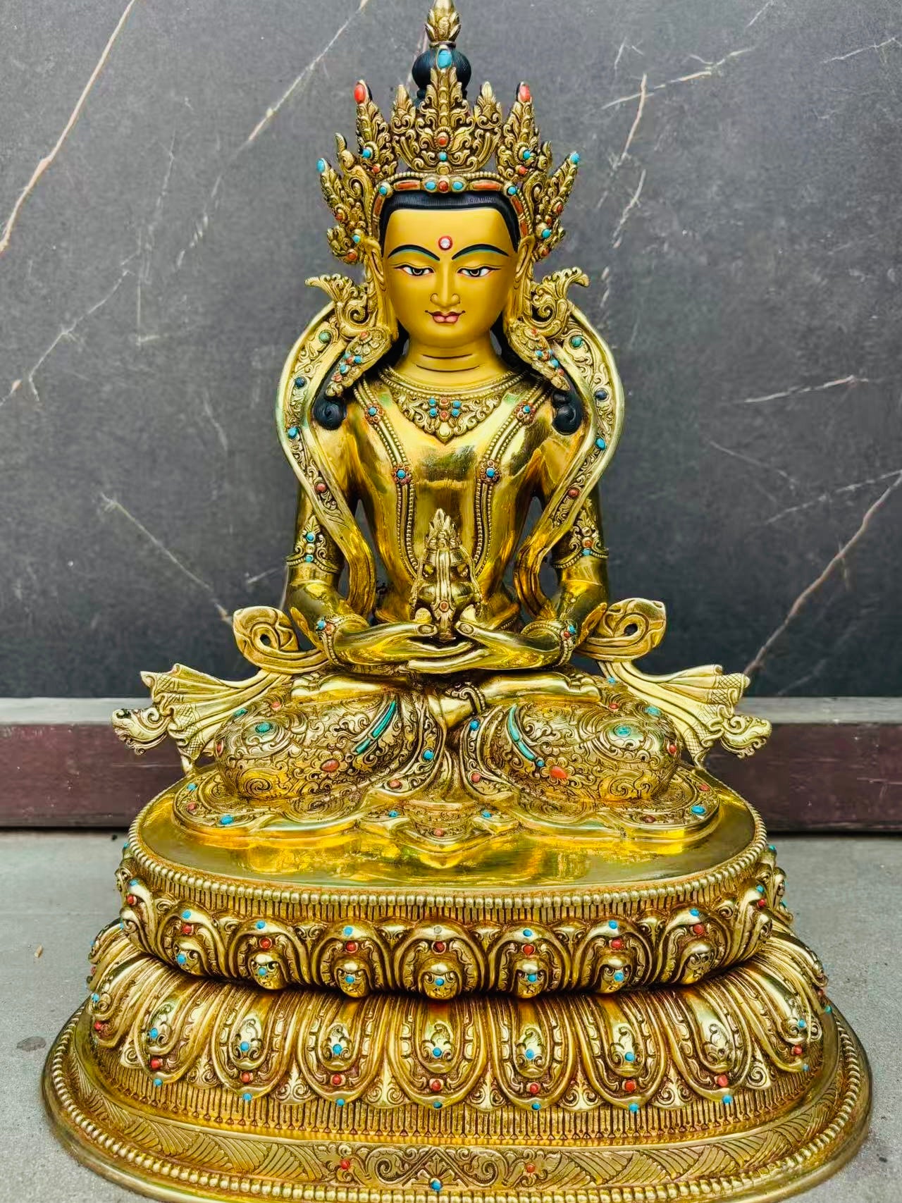 Amitayus Buddha Statue 40cm / 15.7" Hand-Carved Copper Gilded – Tsepame Long-Life Deity Handmade in Nepal – Handmade Tibetan Buddhist Statue, Lost-Wax Cast Himalayan Art from Nepal