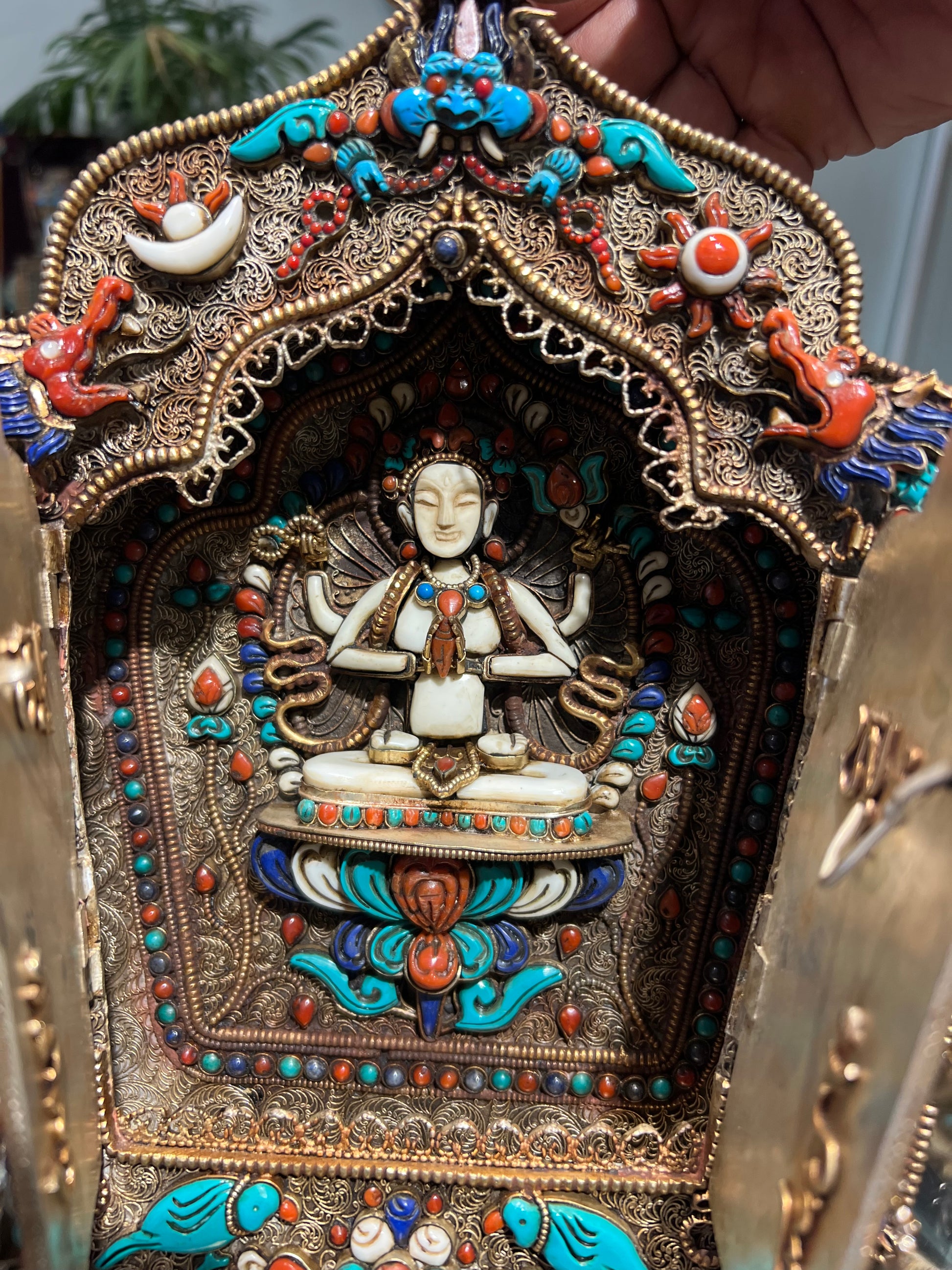 Gau Shrine 29.5cm / 11.6” x 25cm / 9.8” x 10cm / 3.9” Handcrafted with Turquoise & Lapis Lazuli – Portable Ritual Shrine Botree Arts Collection | Bo Tree Arts