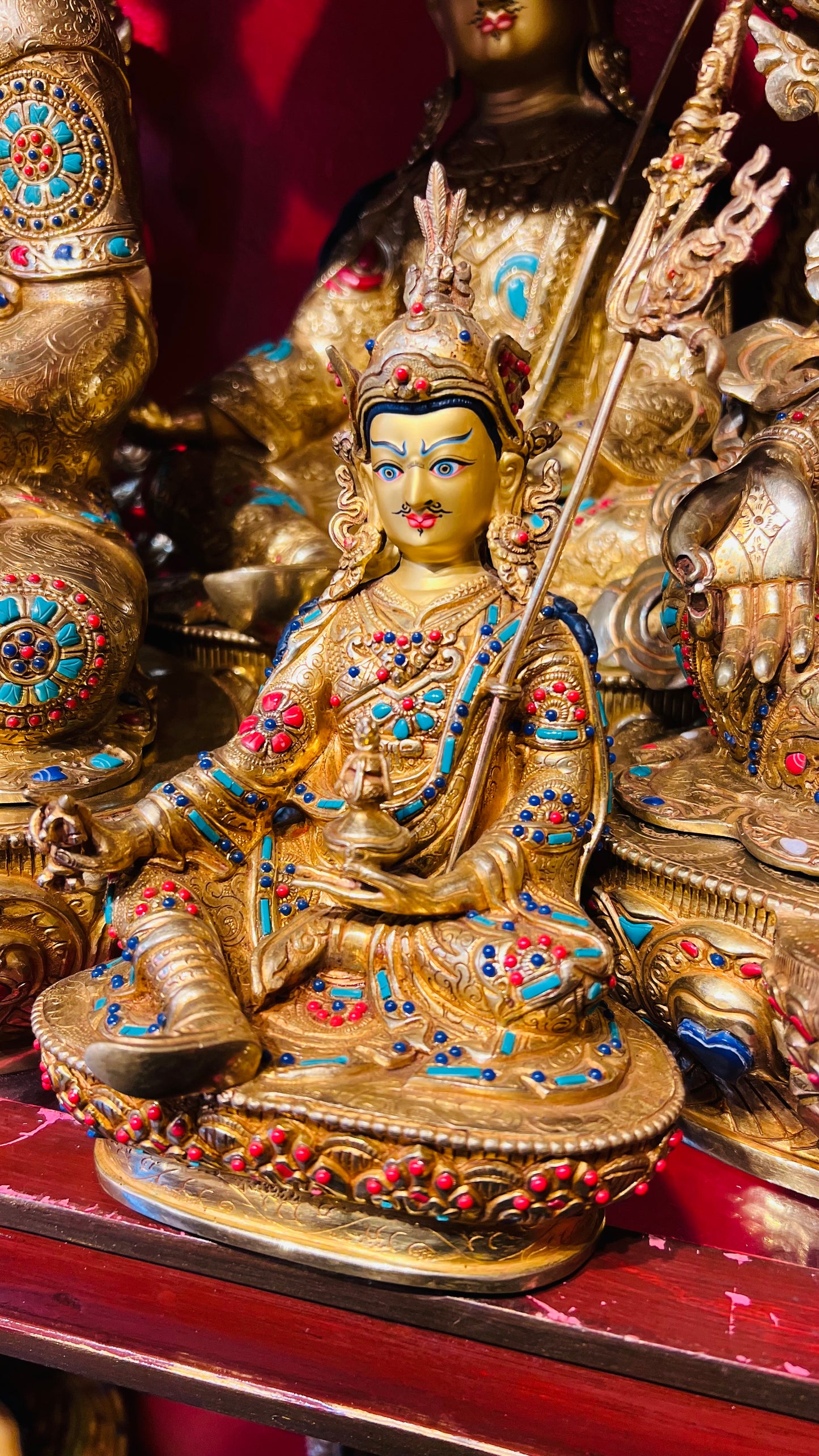 23cm Guru Rinpoche Padmasambhava Pure Hand-Carved Copper Statue – Gold-Plated with Inlaid Gemstones, Tibetan Style Masterwork Himalayan Art Nepal – Handmade Tibetan Buddhist Statue, Lost-Wax Cast Himalayan Art from Nepal