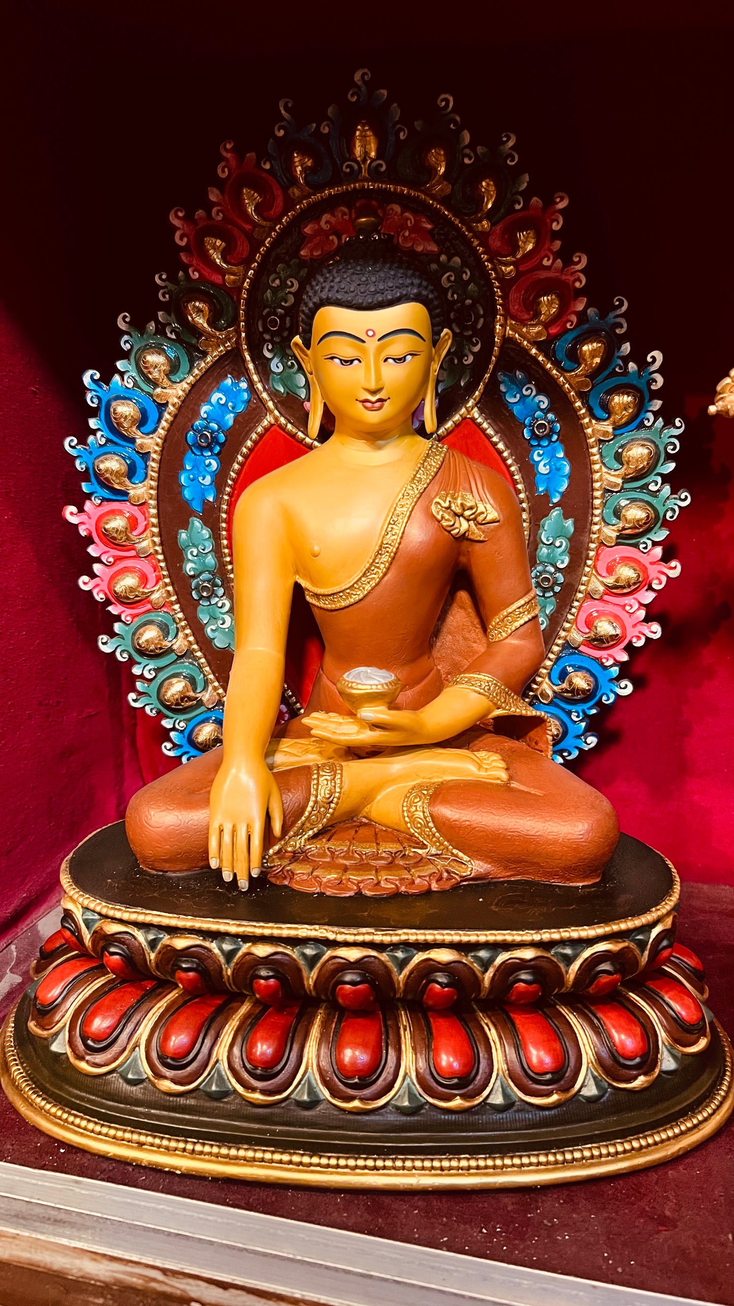 36cm Shakyamuni Buddha Statue Hand-Carved Copper Painted with Mandorla – Tibetan Style Enlightened Figure Masterwork Nepal – Handmade Tibetan Buddhist Statue, Lost-Wax Cast Himalayan Art from Nepal