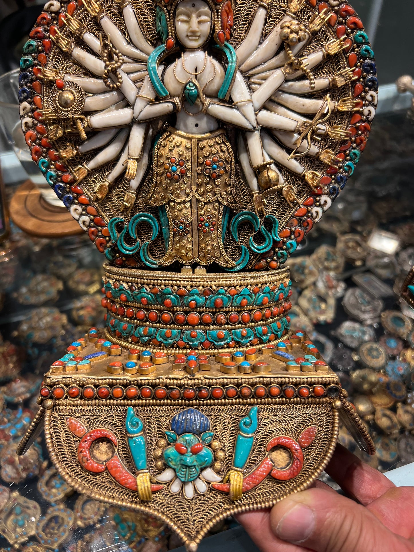Thousand-Armed Avalokiteshvara Sculpture 35cm / 13.8" Hand-Crafted Copper Filigree with Turquoise & Mother-of-Pearl Inlay – Botree Arts Himalayan Art – Handmade Tibetan Buddhist Statue, Lost-Wax Cast Himalayan Art from Nepal