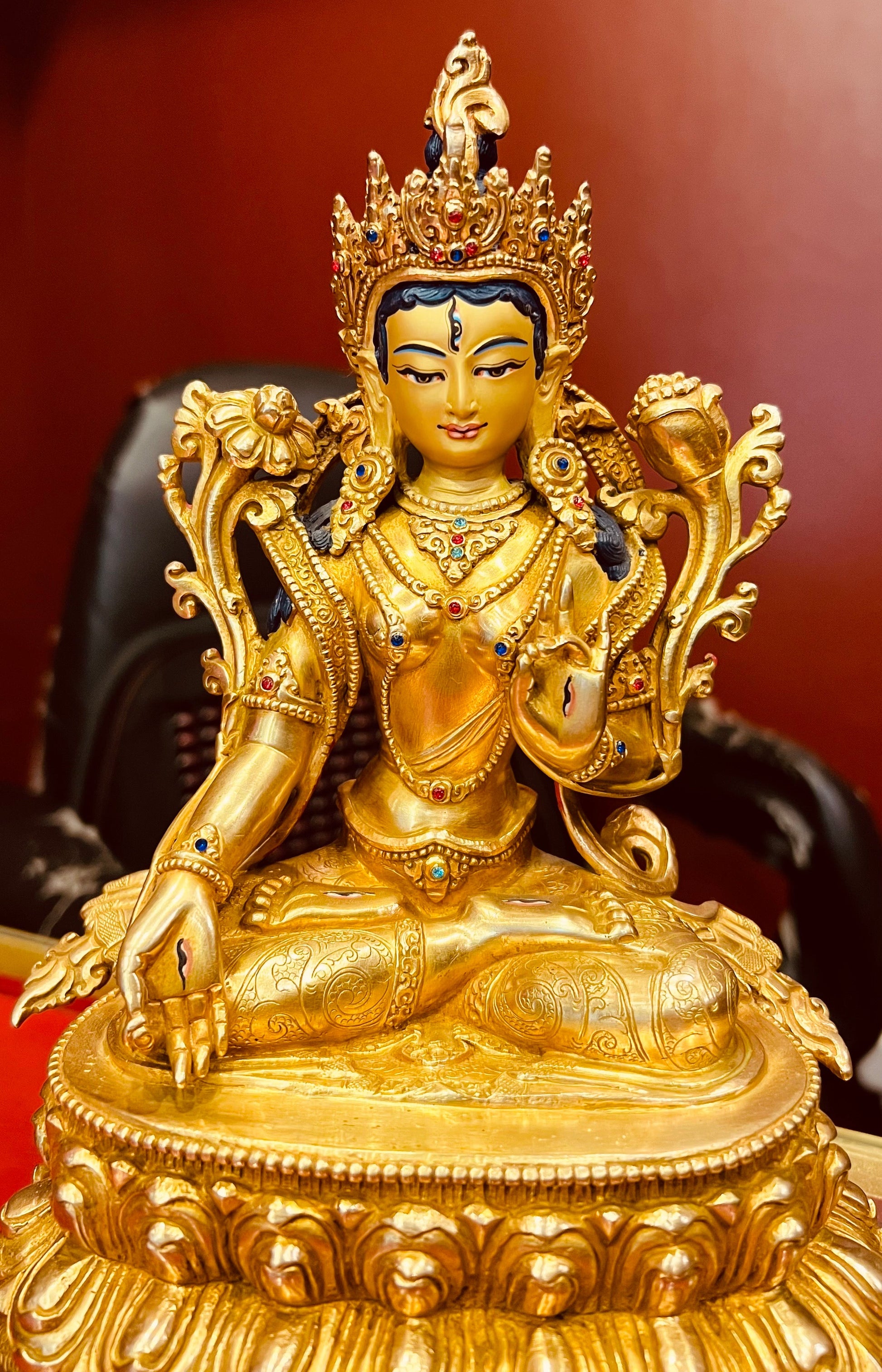 White Tara 25cm Fully Gilded Hand-Carved Copper Statue with Double Lotus Throne – Exquisite Expression Masterwork Himalayan Art Nepal | Bo Tree Arts