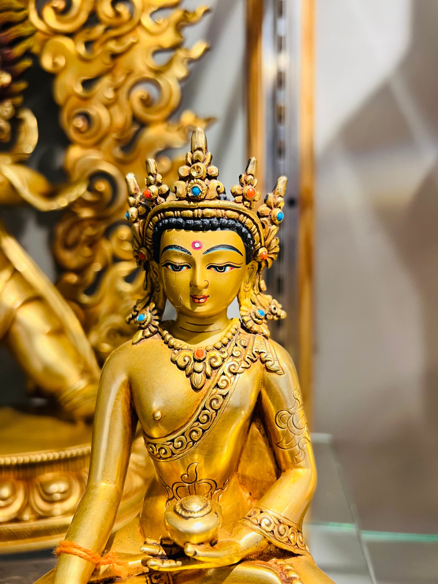 Crowned Shakyamuni Buddha Statue 18cm / 7" Hand-Carved Copper Gilded – Historical Buddha Museum-Quality Collection Nepal – Handmade Tibetan Buddhist Statue, Lost-Wax Cast Himalayan Art from Nepal